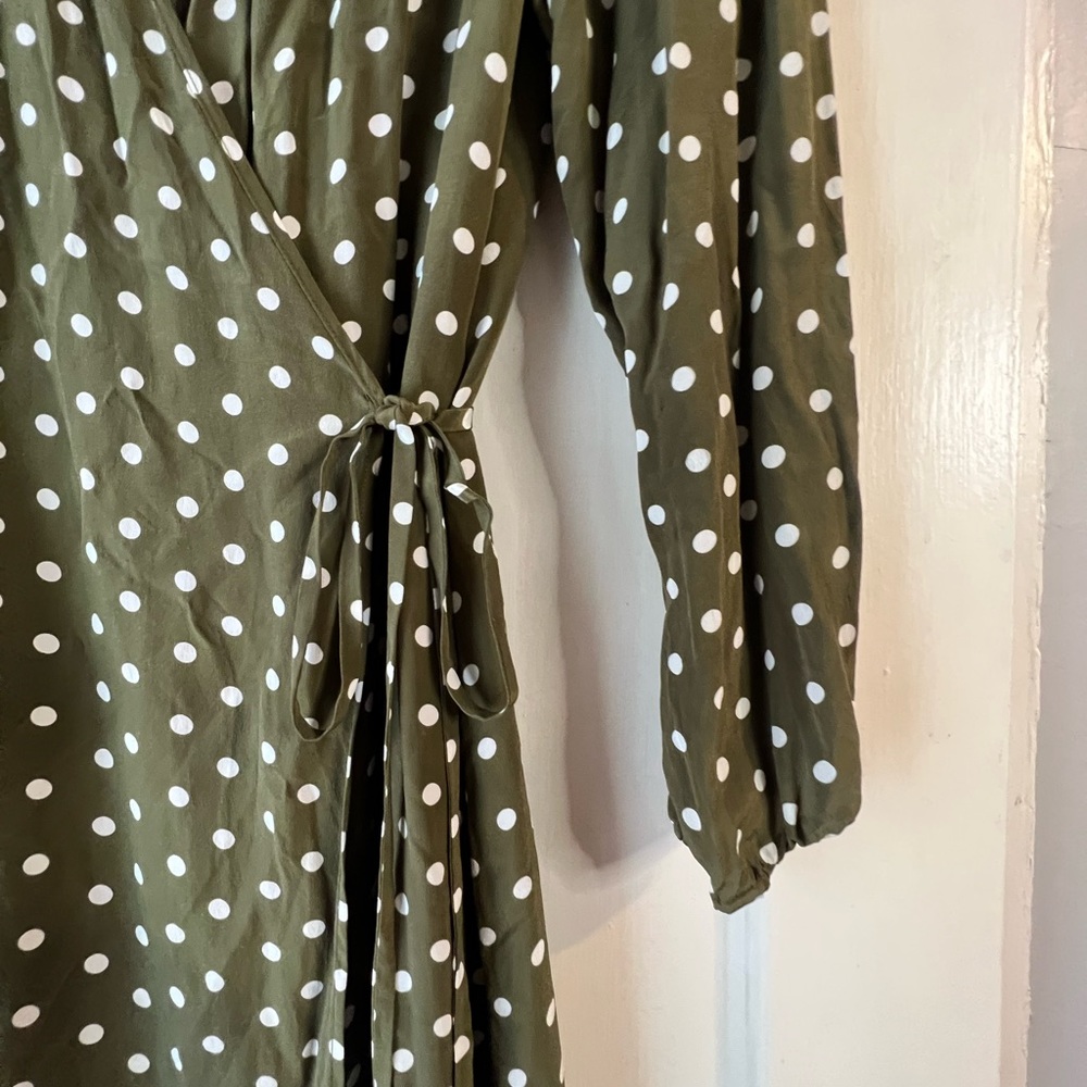 Lilysilk 100% Silk Polka Dot Wrap Midi Dress in Olive Green/White Sz L - Picture 5 of 10